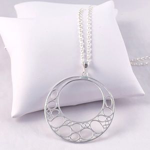 🌟HOST PICK🌟Gorgeous 925 Sterling Silver Neckace